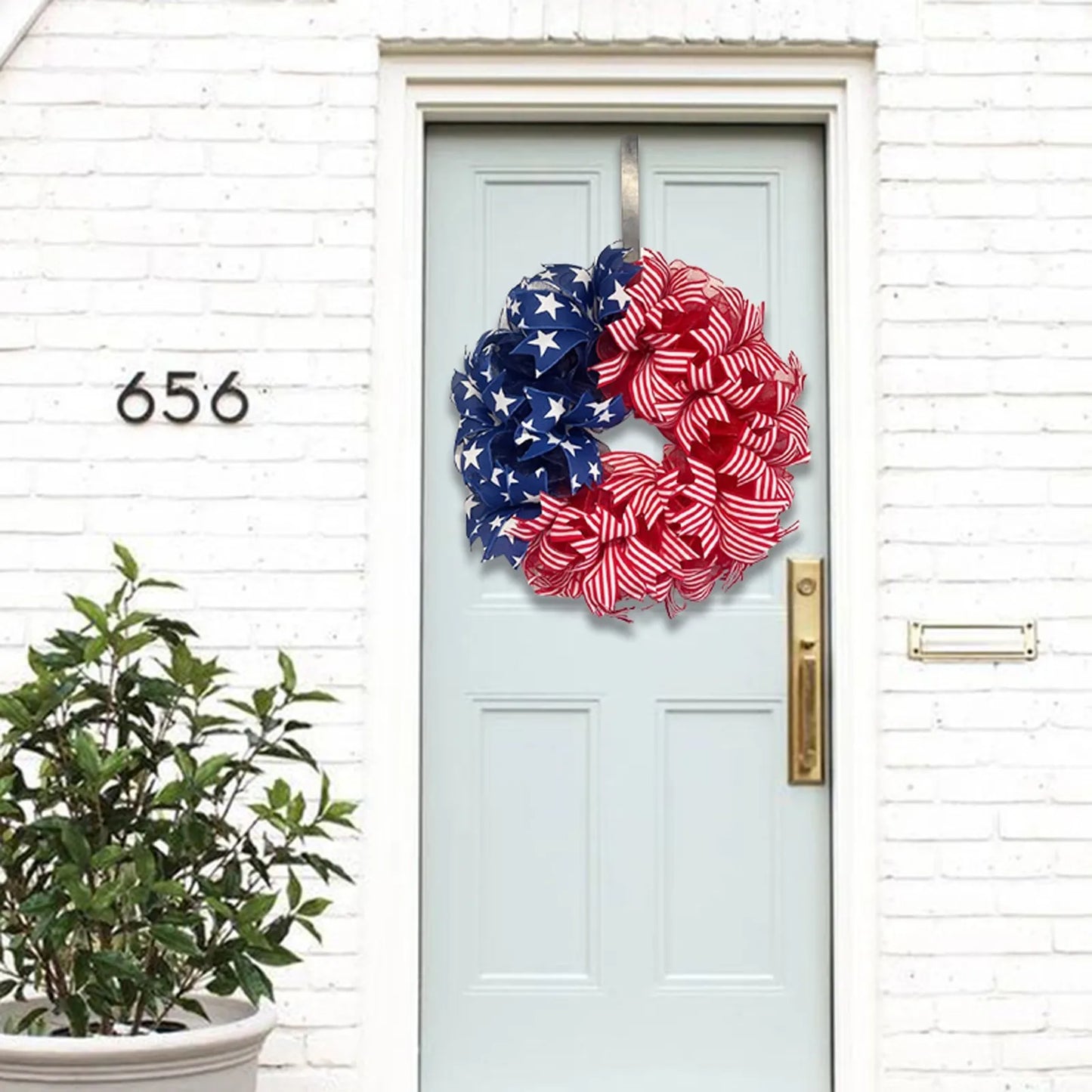 Hanging Patriotic Holiday Wreath
